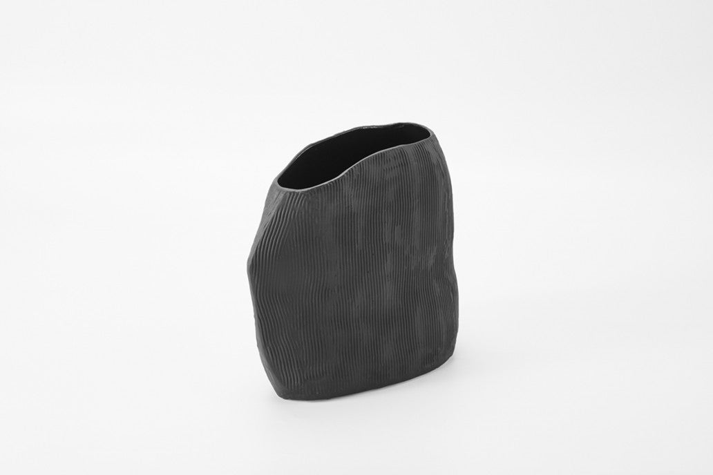 © Chalk vase ebony tall
