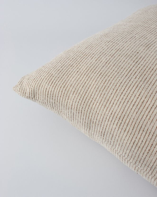 © Sandridge cushion rust